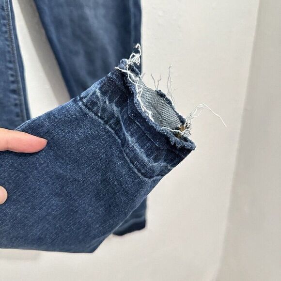 Spanx Jeggings Women’s Medium Distressed Raw Hem Pull On Skinny Leg Blue Jeans - Picture 4 of 11